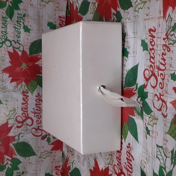 Bracelet Blue Showing Loyalty and Trust - Picture 6 of 6